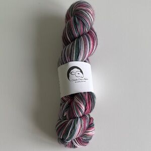 Comfy Cozy Knits Self-Striping Sock Yarn – Echevaria